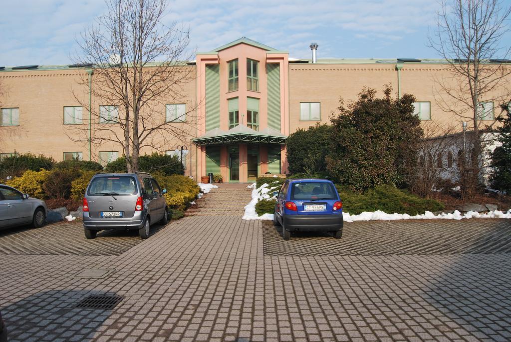 Vecchia Brianza Hotel Seveso ภายนอก รูปภาพ