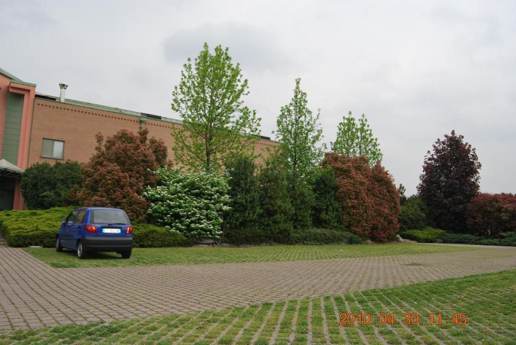 Vecchia Brianza Hotel Seveso ภายนอก รูปภาพ