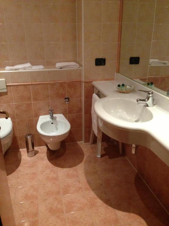 Vecchia Brianza Hotel Seveso ภายนอก รูปภาพ